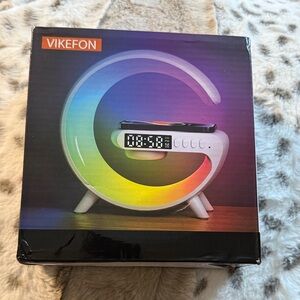 Wireless Charging Alarm Clock with LED Display - Black